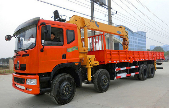 東風特商16噸隨車吊