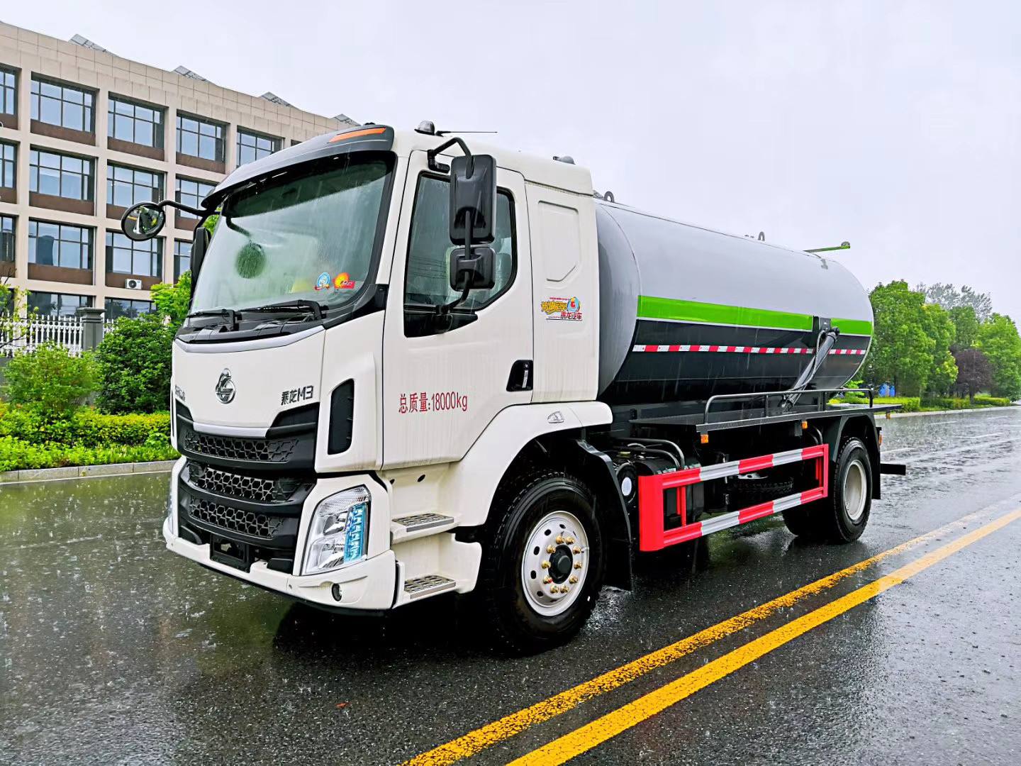 全面改善人居環(huán)境吸污車(chē)市場(chǎng)化勢(shì)在必行