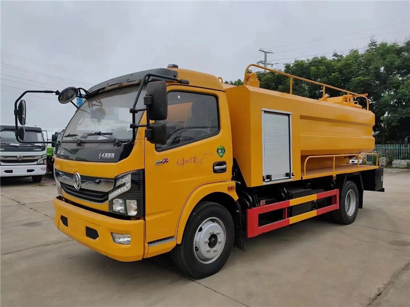 國六東風多利卡藍牌清洗吸污車為什么這么受歡迎？