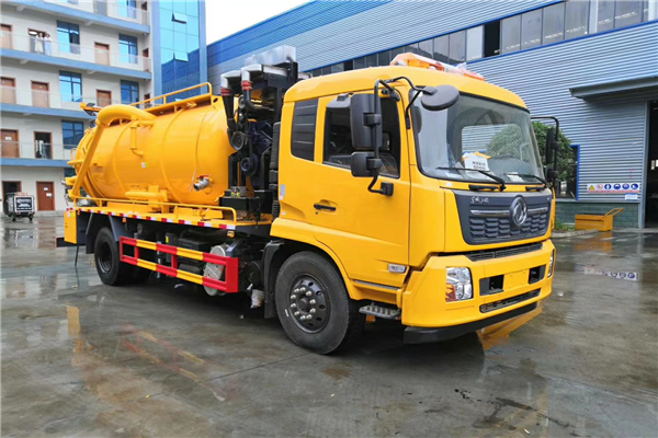 程力東風(fēng)吸污車做不到這幾點(diǎn)你怎么能說會(huì)保養(yǎng)吸污車呢？