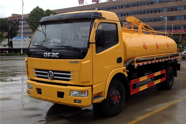 購買作業特殊性的吸糞車還應選擇市場占有率高的程力專汽