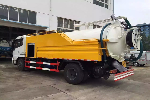 隨州設10億元產業基金支持專汽實現千億目標，程力吸糞車清洗吸污車灑水車廠未來將助力！