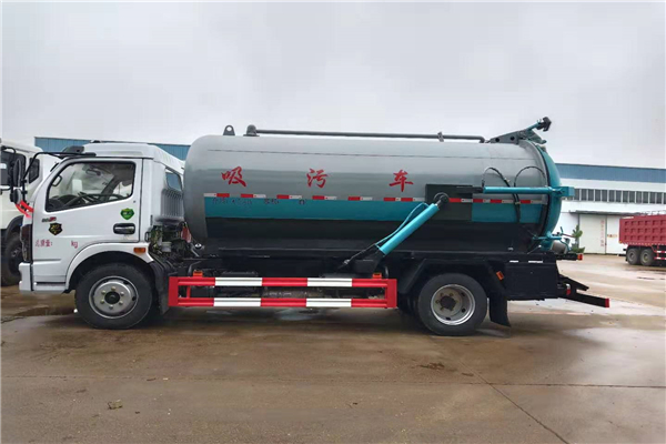 東風凱普特吸污車，容積8.5立方，朝柴170，萬里揚6擋，國六標準