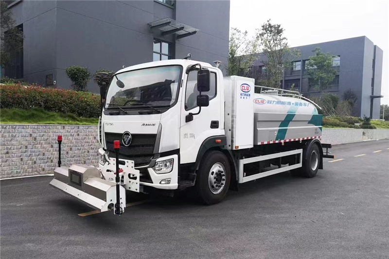 每天一款財(cái)富車型推薦：純電動(dòng)福田路面清洗車由機(jī)械、液壓、電控三部分合為一體的專用沖洗作業(yè)車