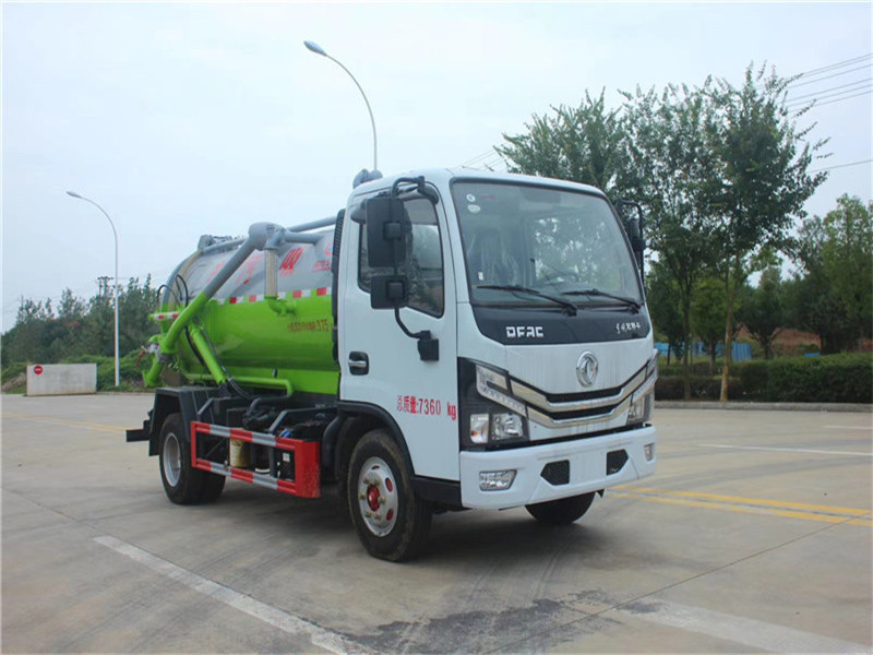 每日一款財富車推薦：抽吸效率高、自排及直灌的東風(fēng)天錦吸污車