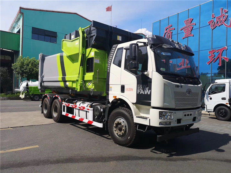 東風(fēng)8方壓縮式垃圾車箱體采用武鋼優(yōu)質(zhì)Q345錳鋼制作