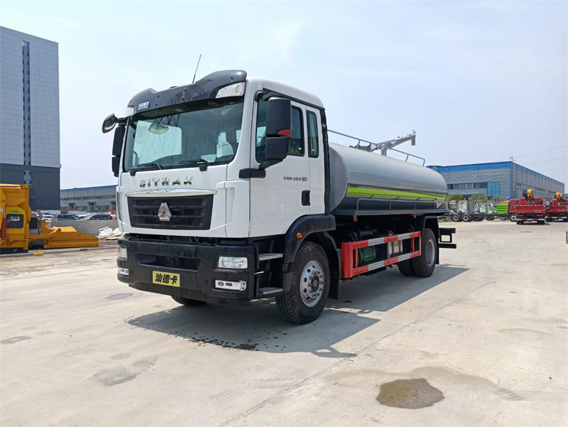 教你清理豬場糞便的秘訣：重汽汕德卡單橋吸糞車優惠8000元大促銷！