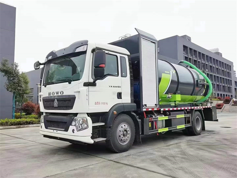 重汽TX系列單橋15方清洗吸污車副發動機帶SK-30水循環泵