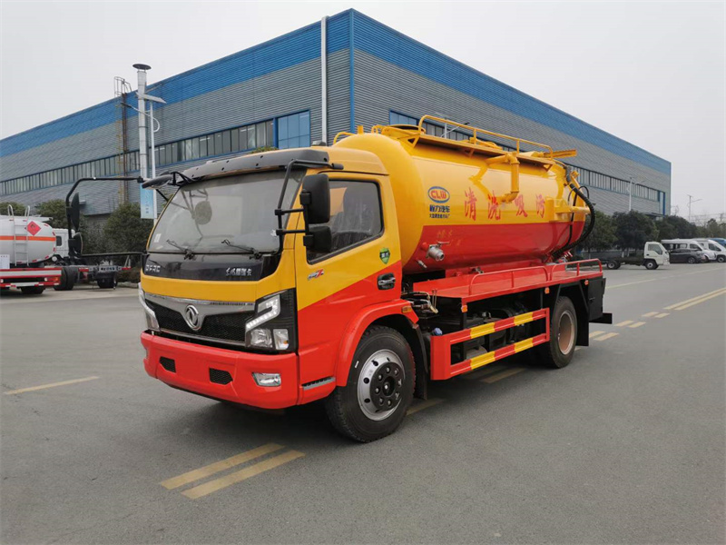 東風福瑞卡9.5方清洗吸污車