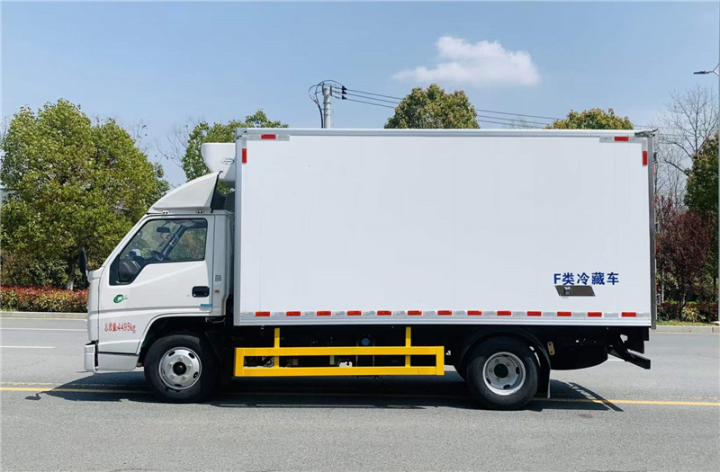 江鈴順達輕卡冷藏車