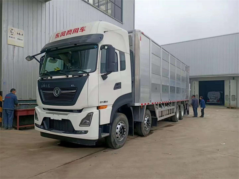 東風天龍465倉欄式豬車