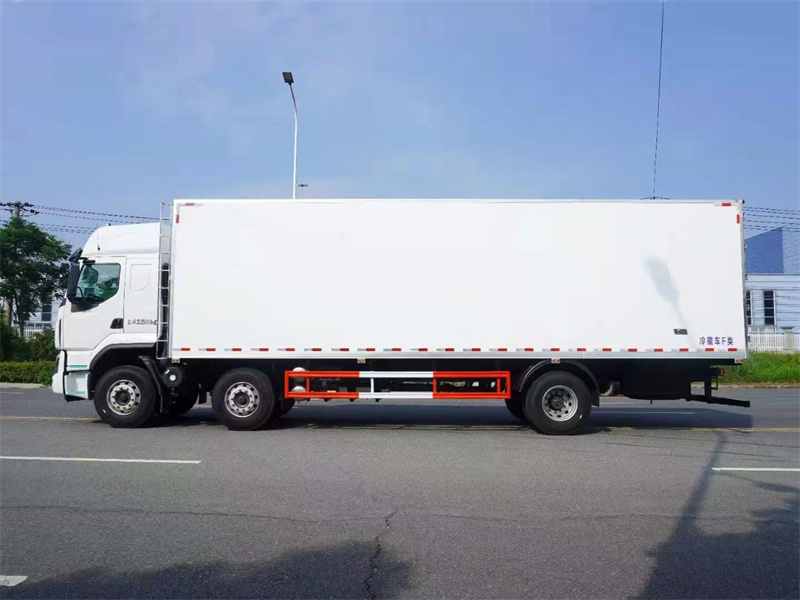 為什么冷藏車要選擇聚氨酯發泡工藝